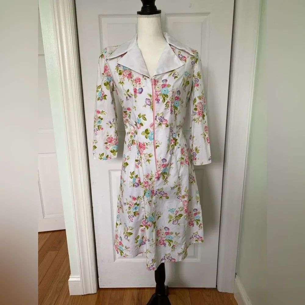 1980s Floral Summer Dress with Classic Dart Collar